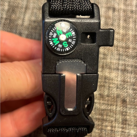 5292-HTT Paracord Bracelet Waterproof Outdoor Adjustable Survival-Black Color - Picture 8 of 14